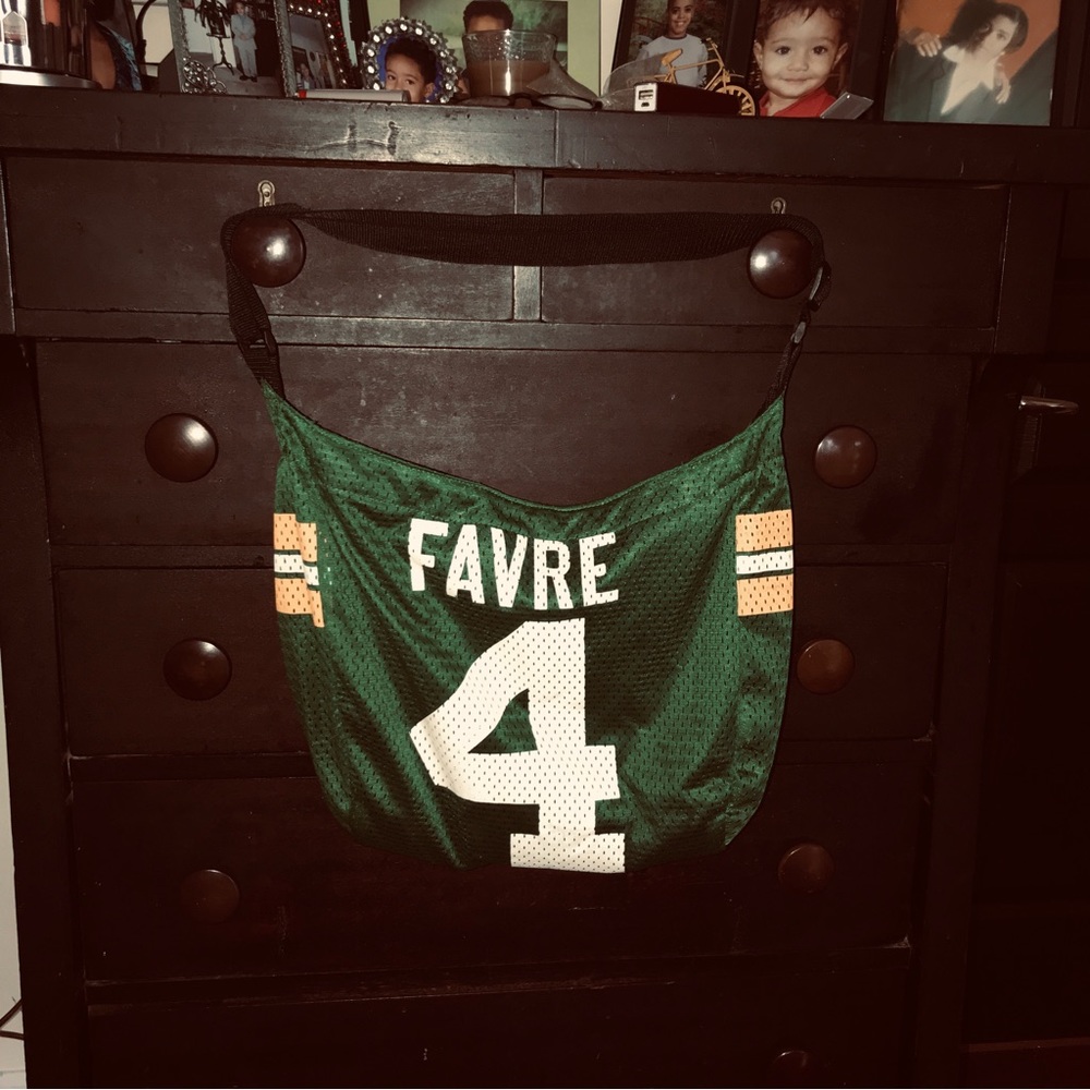 NFL Pro•FAN•its BRETT FAVRE GREEN BAY PACKERS JERSEY SHOULDER BAG